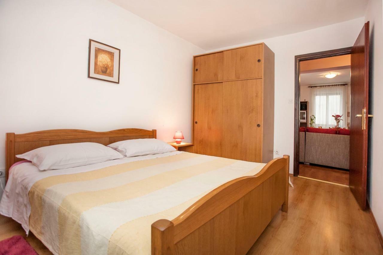 Apartment Regina Ровинь Экстерьер фото