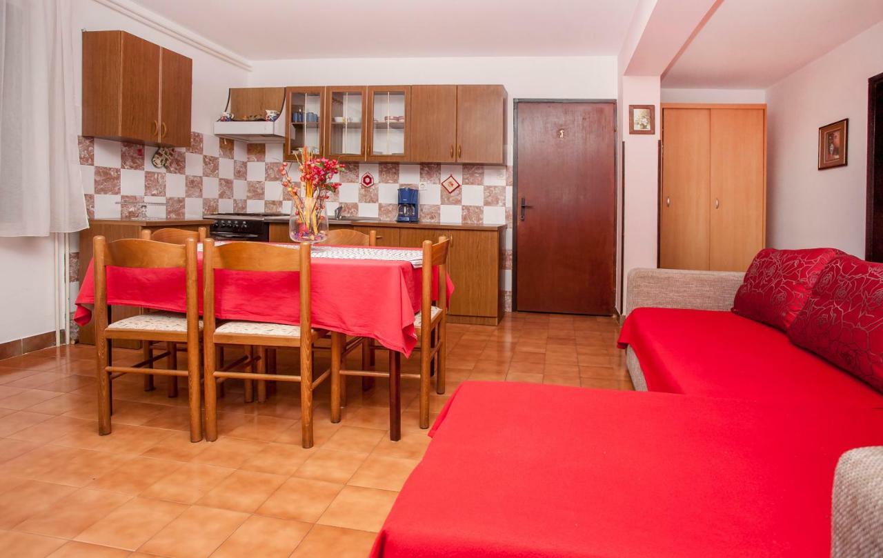 Apartment Regina Ровинь Экстерьер фото